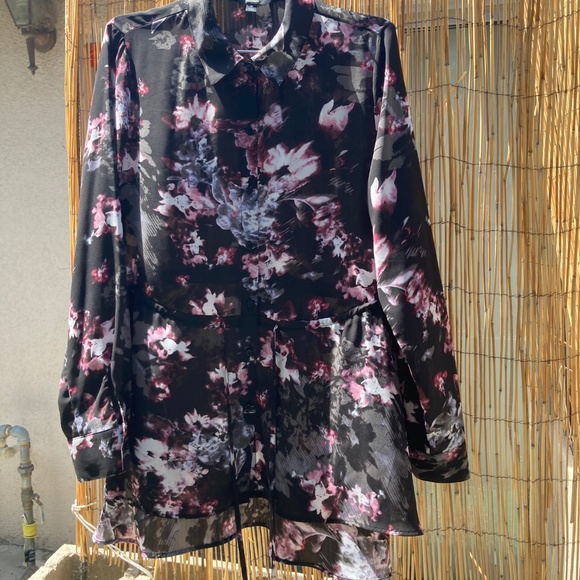 Floral Button Up Blouse with Optional Drawstring Waist - Picture 6 of 8